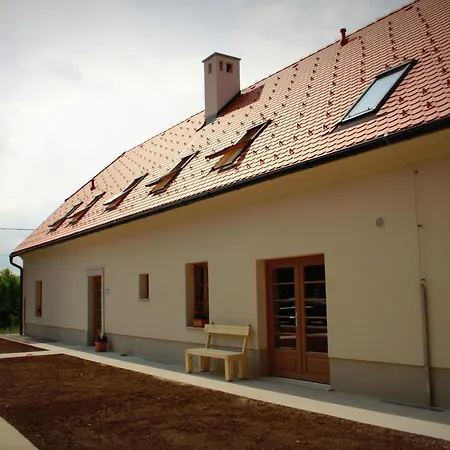 Фермерский дом Smrekarjeva Domacija