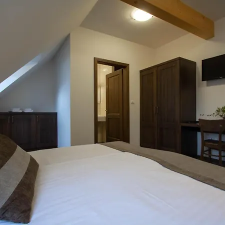 Smrekarjeva Domacija Farm stay