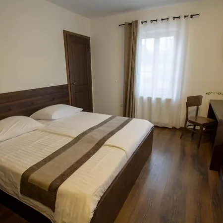 Smrekarjeva Domacija *