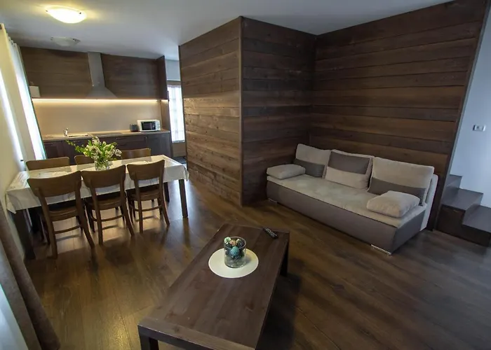 בית חווה Smrekarjeva Domacija *