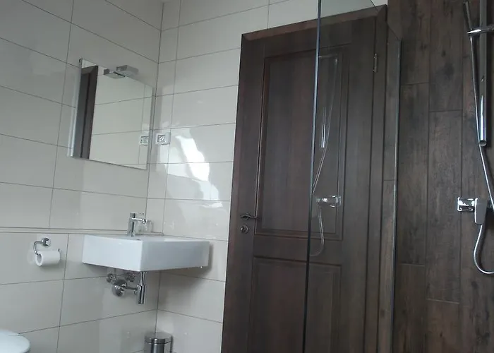 Smrekarjeva Domacija *