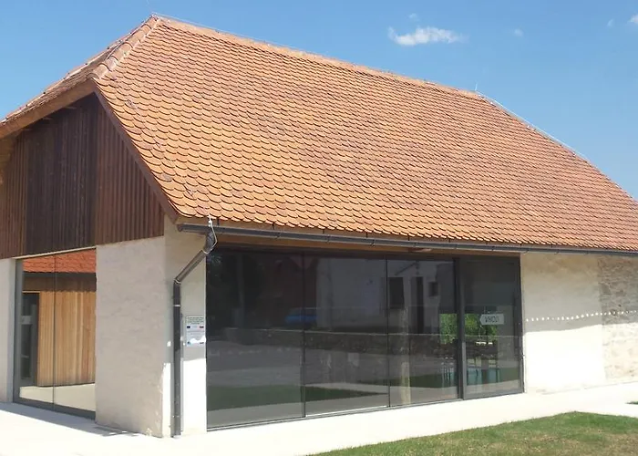 Smrekarjeva Domacija בית חווה *