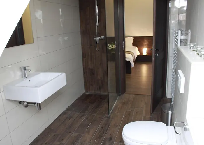 Smrekarjeva Domacija פוסטוינה