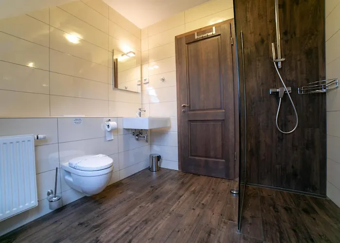 Smrekarjeva Domacija *