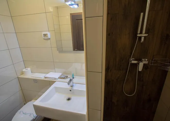 Smrekarjeva Domacija Postojna