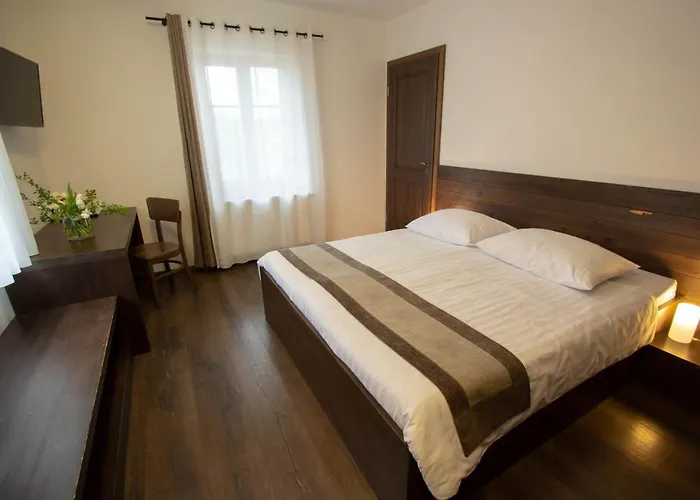 Smrekarjeva Domacija *