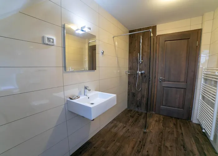 Smrekarjeva Domacija בית חווה