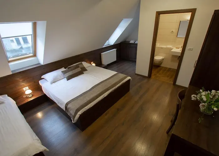 Smrekarjeva Domacija